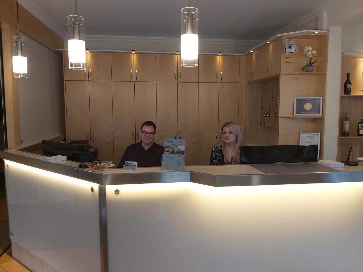 Hotel Montana Limburg ลิมบวร์ก อัน แดร์ ลาน ภายนอก รูปภาพ