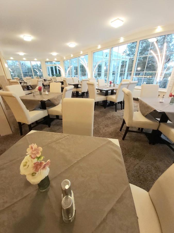 Hotel Montana Limburg ลิมบวร์ก อัน แดร์ ลาน ภายนอก รูปภาพ