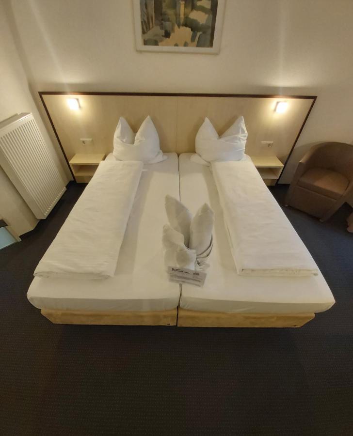 Hotel Montana Limburg ลิมบวร์ก อัน แดร์ ลาน ภายนอก รูปภาพ