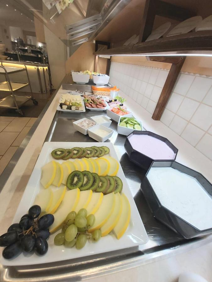 Hotel Montana Limburg ลิมบวร์ก อัน แดร์ ลาน ภายนอก รูปภาพ
